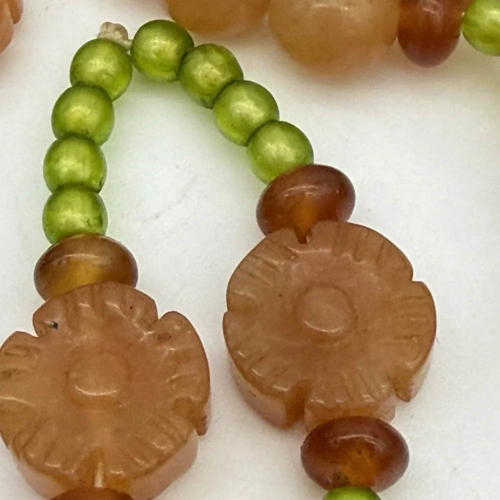 Vintage Carnelian Gemstone Carved Necklace Floral Green Glass No Clasp 23